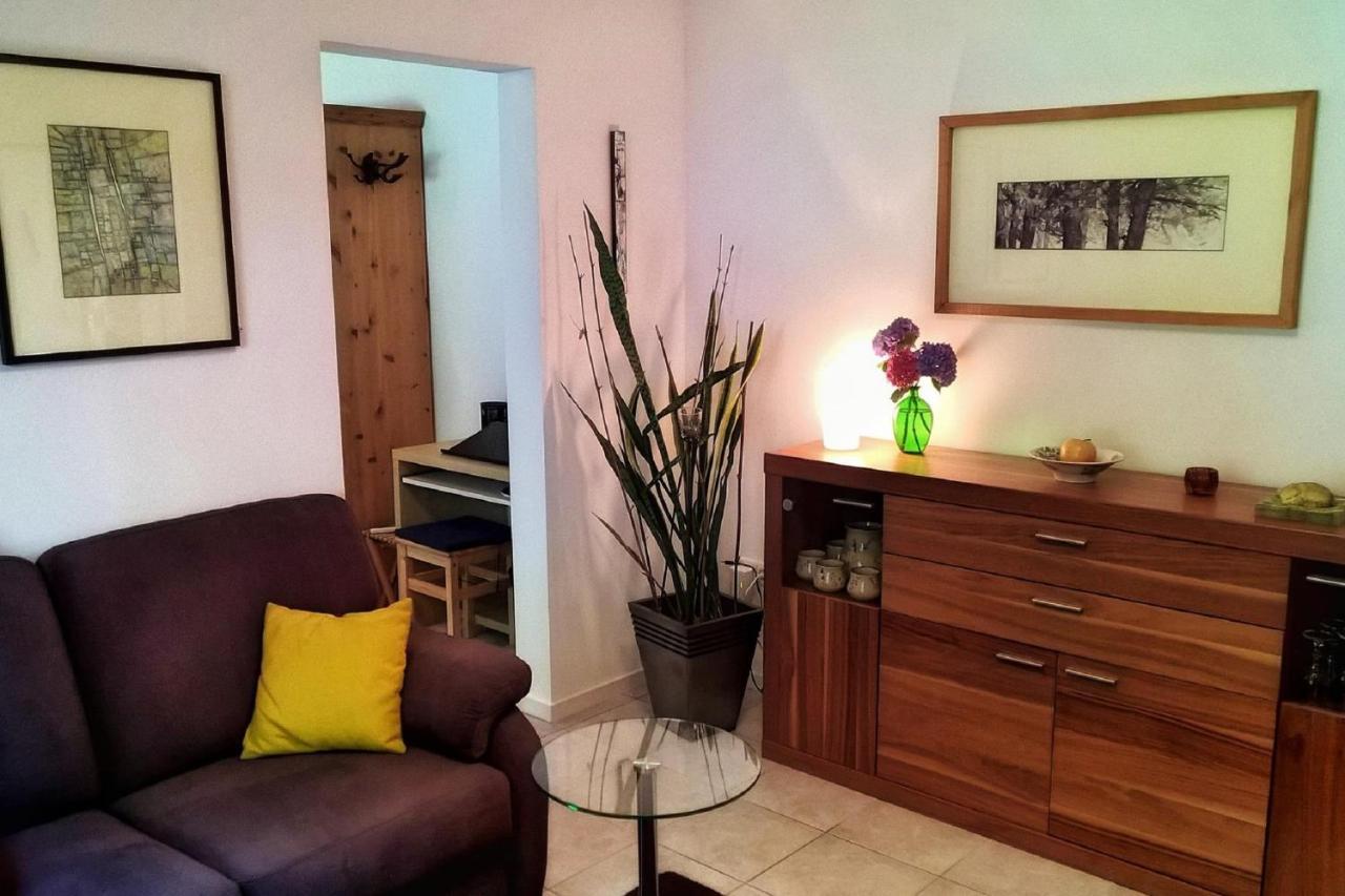 Ferienwohnung Am Atelier Horn オーヴェラート エクステリア 写真
